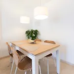Luma Ocean View Balcony Apartman