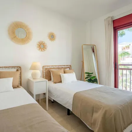 Luma Ocean View Balcony Apartament *